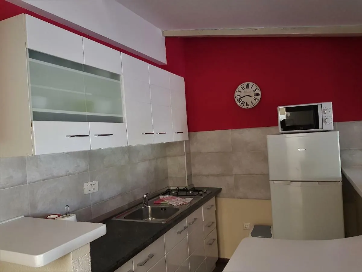 Seaview Apartment Pula 0*,  Croatia